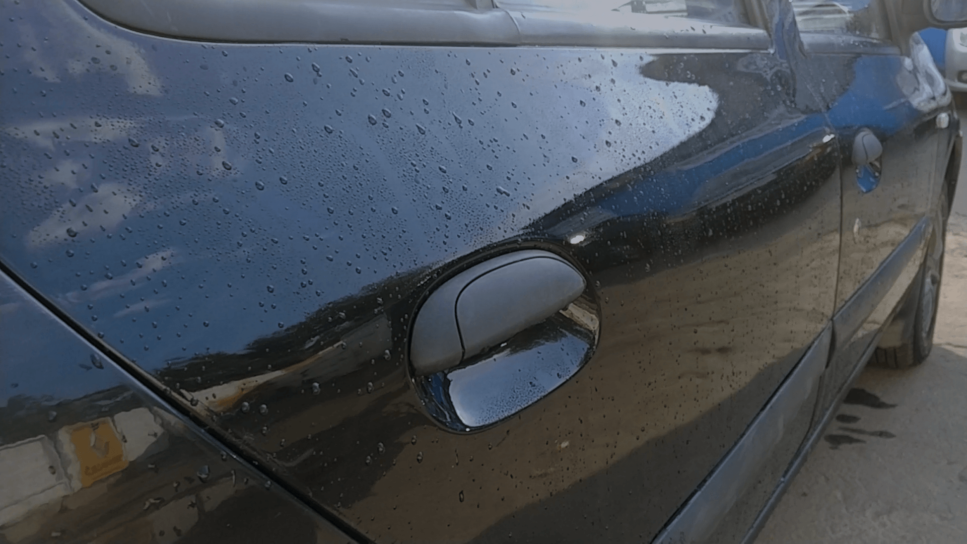 Ремонт двери автомобиля: состояние после ремонта и покраски